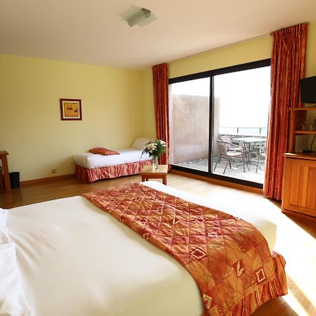 Logis Hotel-Restaurant La Mere Biquette Saint-Pons  المظهر الخارجي الصورة
