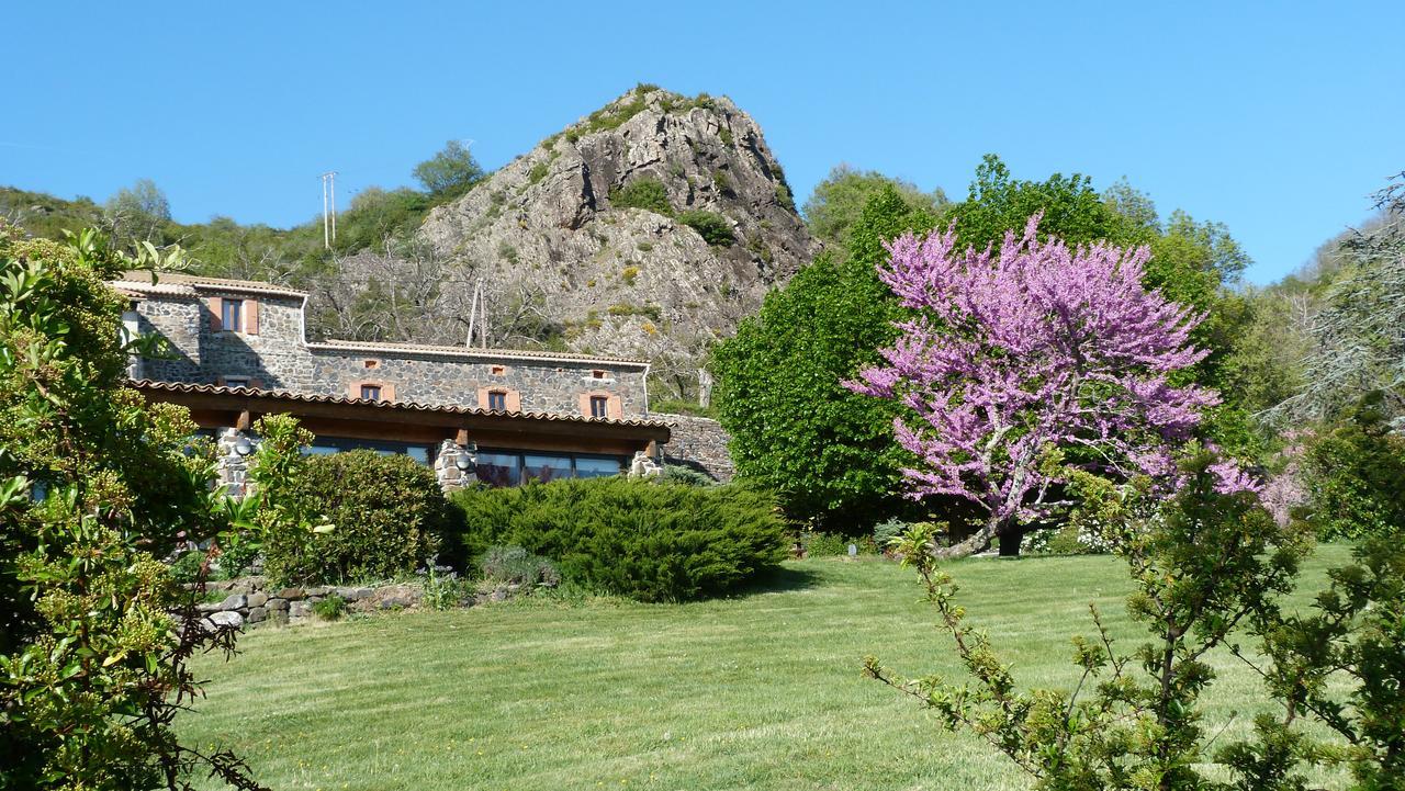 Logis Hotel-Restaurant La Mere Biquette Saint-Pons  المظهر الخارجي الصورة